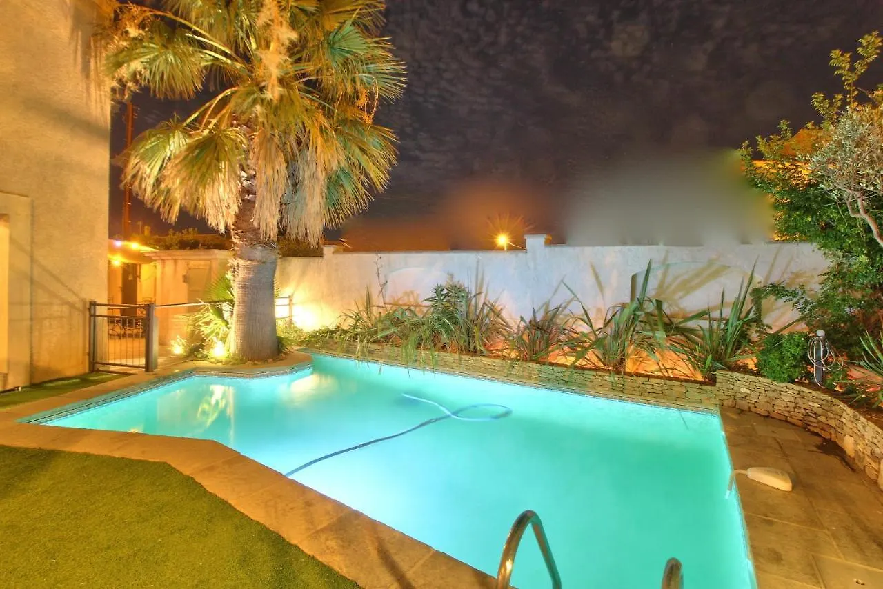 Holiday home Maison Avec Piscine Et Jardin- 4 Chambres 8 Pers Cuers