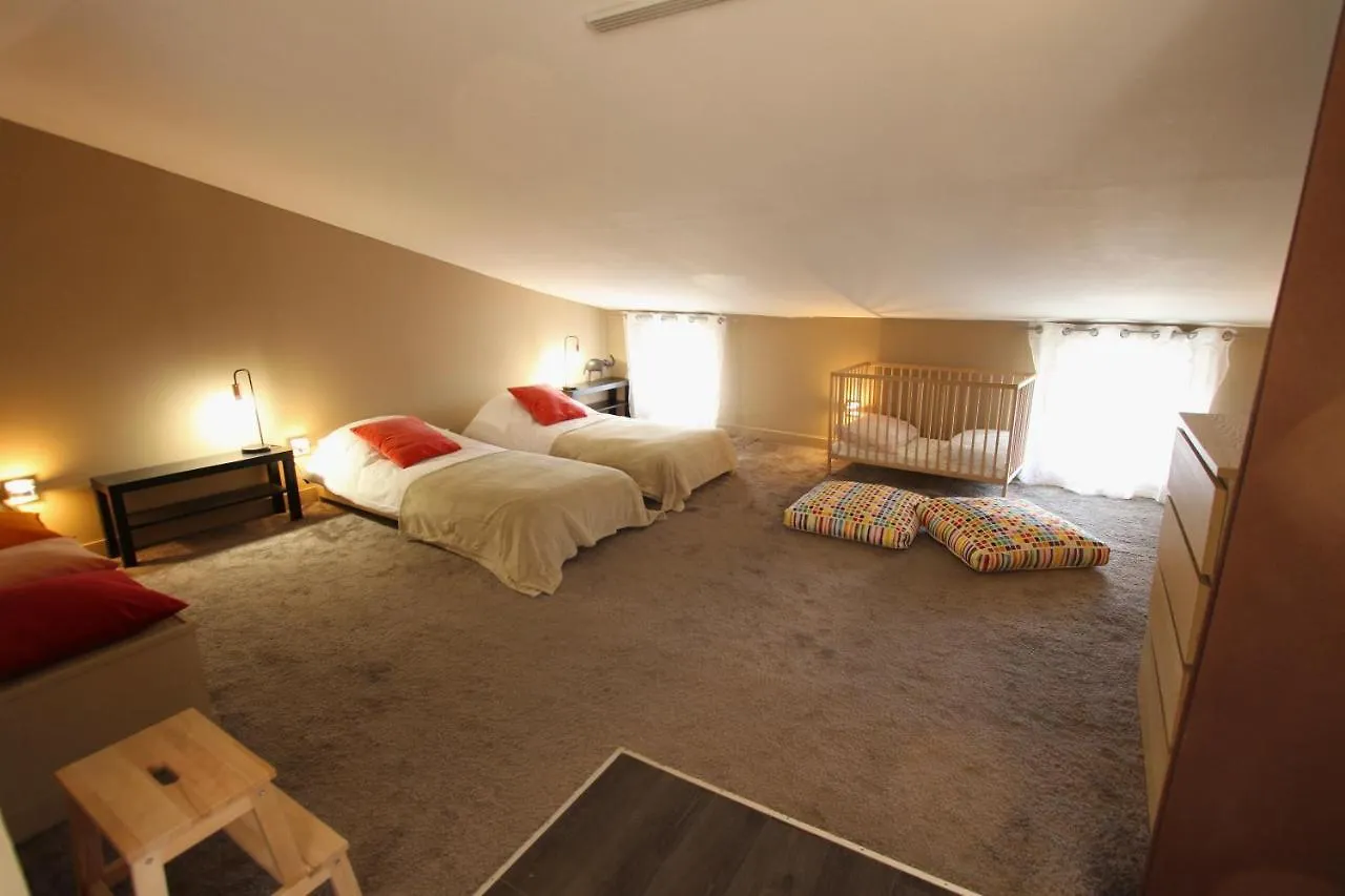 Maison Avec Piscine Et Jardin- 4 Chambres 8 Pers Cuers